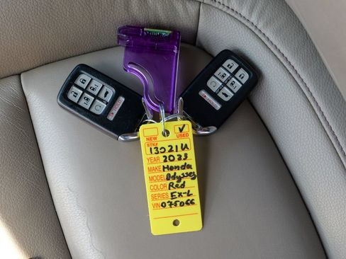 Used 2023 Honda Odyssey EX-L image 62