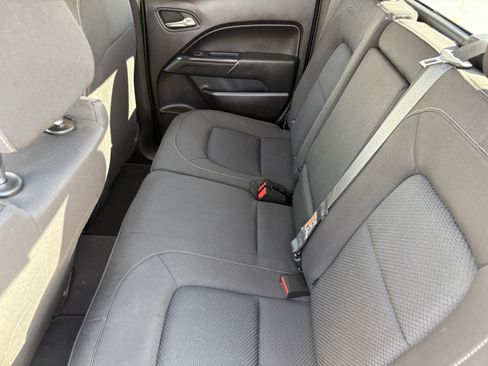 Used 2019 Chevrolet Colorado LT RWD image 17
