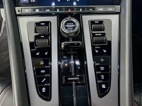 Used 2024 Aston Martin DB12 Coupe RWD image 25