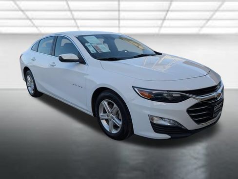 Used 2024 Chevrolet Malibu LT FWD image 1