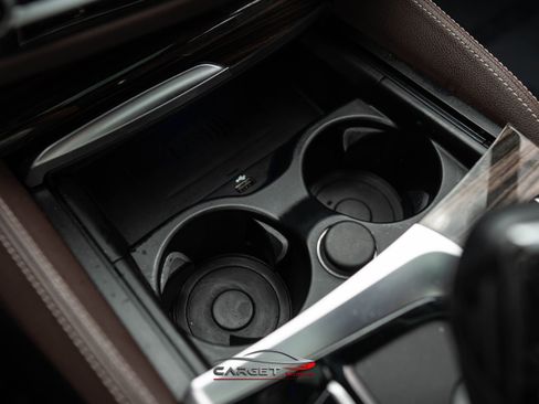 Used 2021 BMW M550i xDrive w/ Premium Package image 35