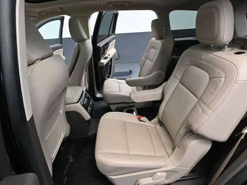 Used 2022 Lincoln Aviator Reserve w/ Elements Package Plus image 41