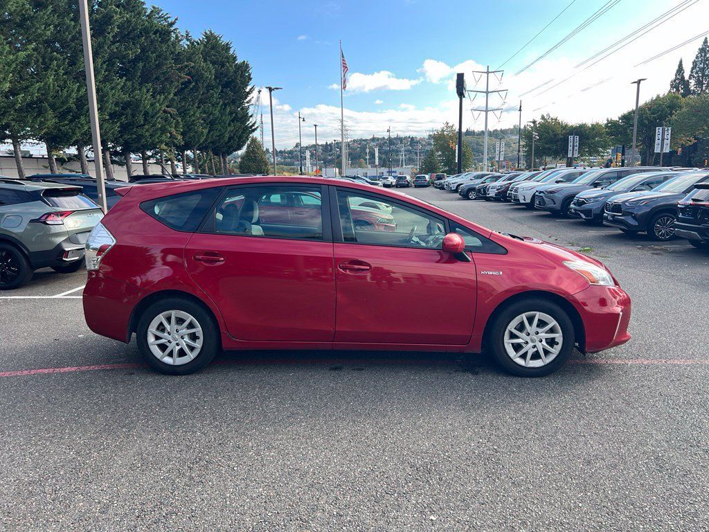 Used 2014 Toyota Prius V Three FWD image 8