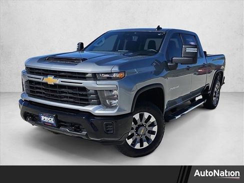 Used 2024 Chevrolet Silverado 2500 Custom w/ Custom Value Package image 1