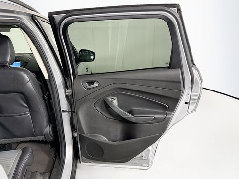 Used 2019 Ford Escape SE image 27