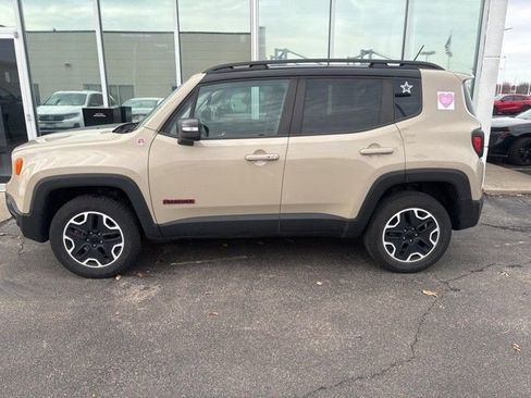 Used 2016 Jeep Renegade Trailhawk w/ Popular Equipment Group image 10
