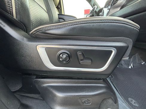 Used 2021 RAM 1500 Laramie image 29