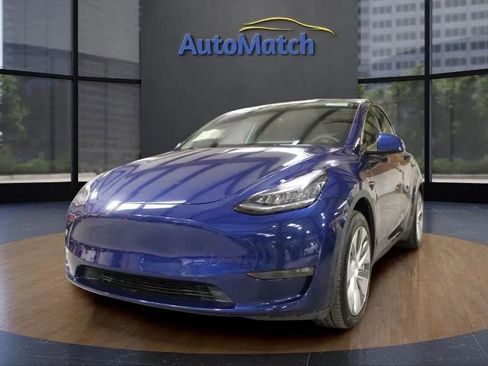 Used 2021 Tesla Model Y Long Range image 3