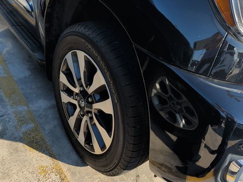 Used 2020 Toyota Sequoia Limited w/ Safety & Convenience Package image 8