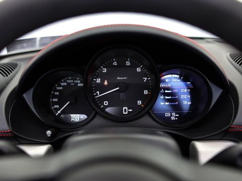 Used 2022 Porsche 718 Boxster Spyder image 14