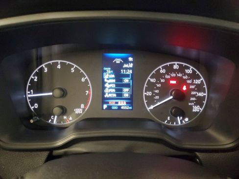 Used 2025 Toyota Corolla Cross LE image 22