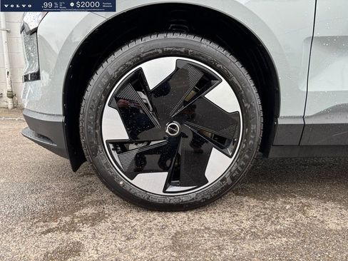 New 2026 Volvo EX30 Plus w/ Climate Package image 9