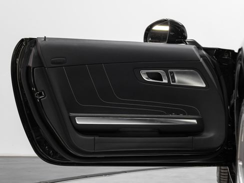 Used 2012 Mercedes-Benz SLS AMG Roadster image 48