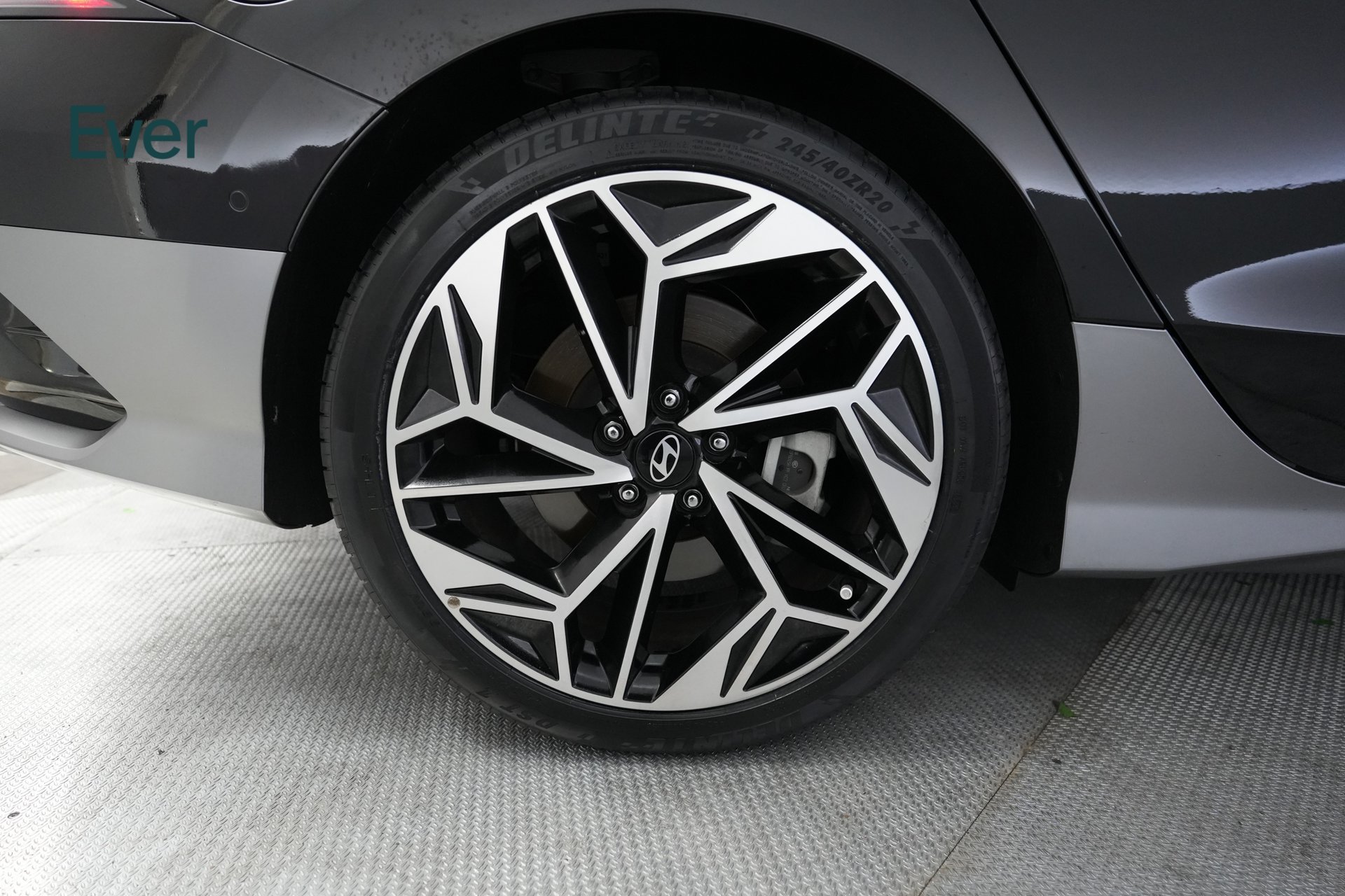 Used 2024 Hyundai Ioniq 6 Limited RWD image 21