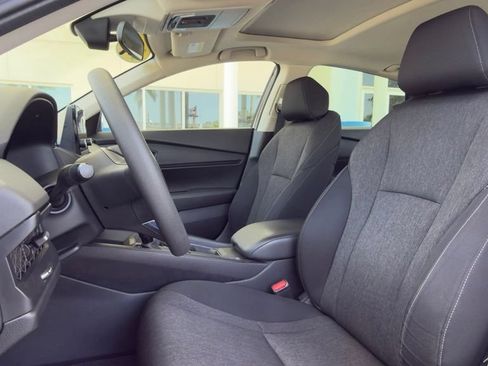 Used 2024 Honda Accord EX image 4