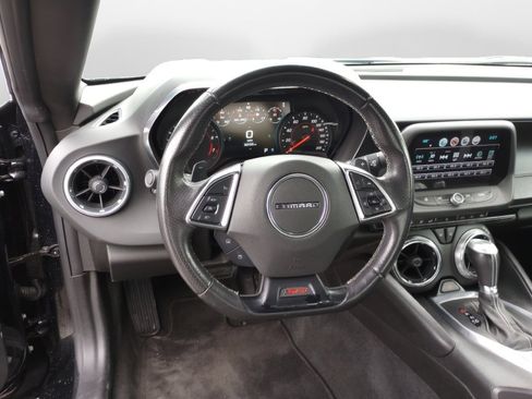 Used 2018 Chevrolet Camaro SS image 10
