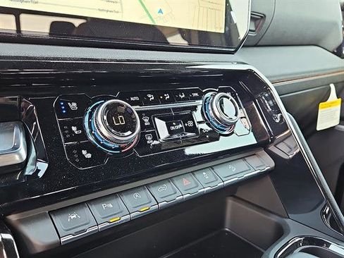 New 2025 GMC Sierra 1500 AT4 w/ AT4 Premium Package image 34