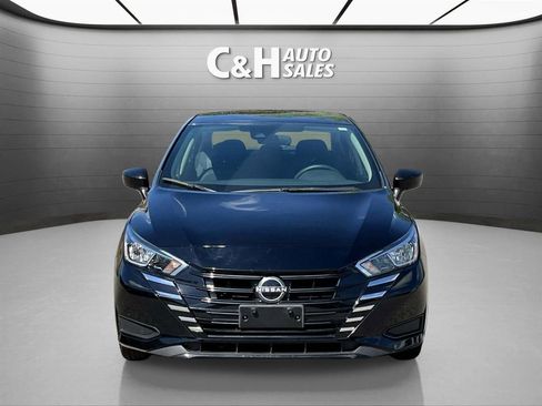 Used 2024 Nissan Versa SV image 2