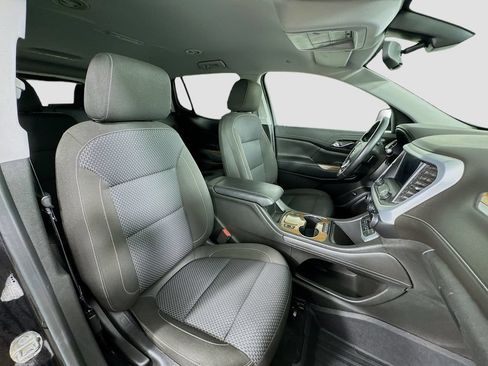 Used 2020 GMC Acadia SLE w/ Driver Convenience Package FWD image 31