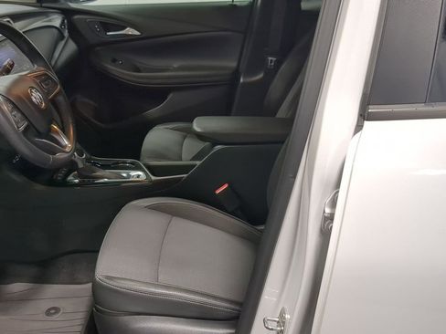Used 2020 Buick Encore GX Preferred w/ Cold Weather Comfort Package image 20