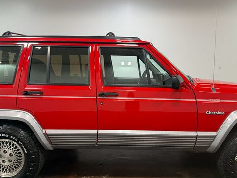 Used 1994 Jeep Cherokee Country AWD/4WD image 32