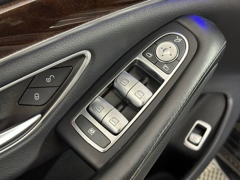 Used 2020 Mercedes-Benz S 560 4MATIC Sedan image 37