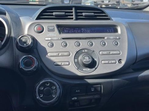 Used 2011 Honda Fit image 43