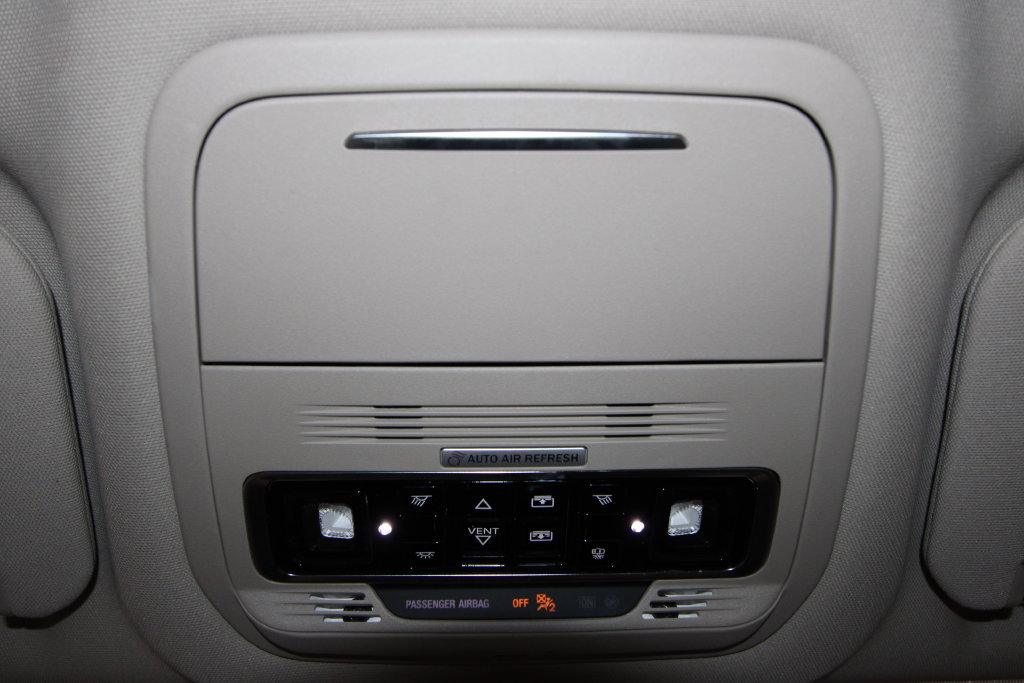 Used 2025 Lincoln Nautilus Reserve AWD/4WD image 23