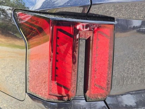 New 2026 Kia Sorento LX FWD image 12