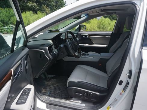 Used 2019 Lexus RX 350 FWD w/ Navigation Package image 2