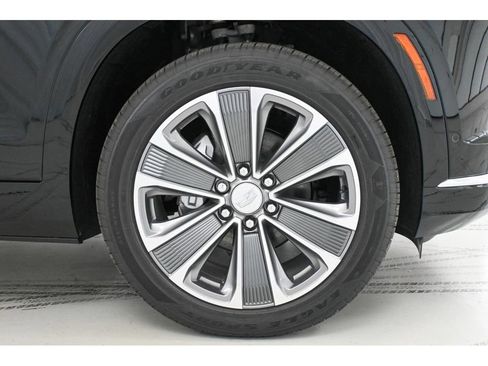 New 2026 Cadillac Vistiq Luxury image 8