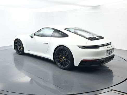Used 2024 Porsche 911 Carrera GTS image 3