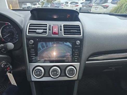 Used 2017 Subaru Crosstrek 2.0i Limited w/ Popular Package #2 image 10