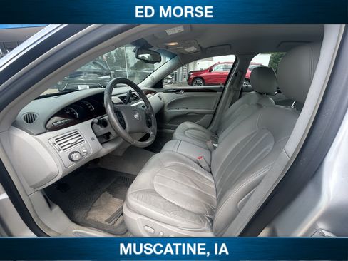 Used 2011 Buick Lucerne CXL w/ Driver Confidence Package FWD image 5