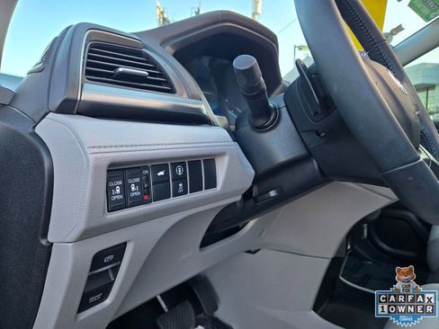 Used 2024 Honda Odyssey EX-L image 26