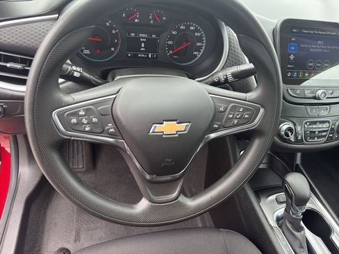 Used 2024 Chevrolet Malibu LT FWD image 16