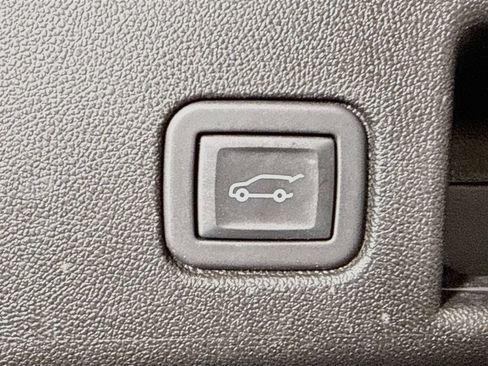 Used 2024 Chevrolet Equinox RS AWD/4WD image 30