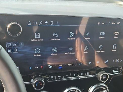 Used 2024 Chevrolet Blazer EV LT image 13