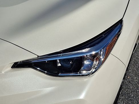 Certified 2024 Subaru Impreza 2.0i Sport image 8