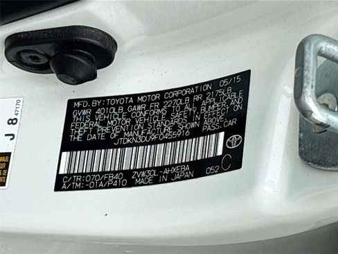 Used 2015 Toyota Prius Two FWD image 29