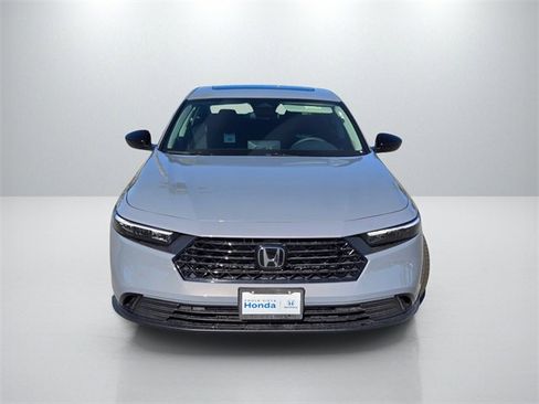 New 2025 Honda Accord SE image 2