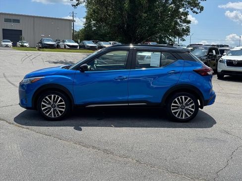 Certified 2023 Nissan Kicks SR w/ SR Premium Package FWD image 6