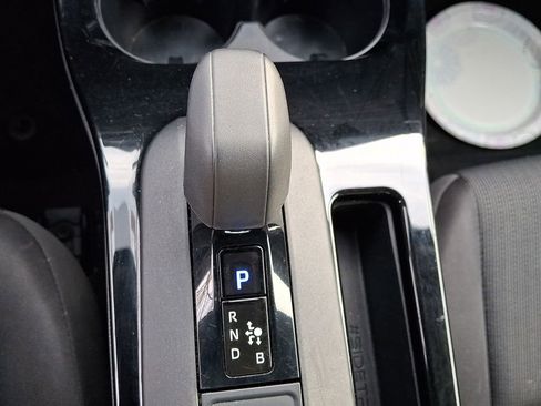 Used 2024 Toyota Prius LE image 9