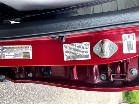 Used 2020 Honda CR-V Touring image 9