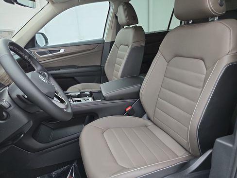 New 2026 Volkswagen Atlas SEL image 16