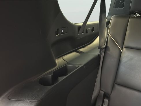 Used 2021 Cadillac Escalade ESV Sport w/ Driver Assist Tech Package image 24