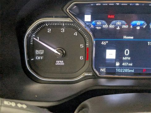 Used 2021 GMC Yukon Denali w/ Denali Premium Package image 29