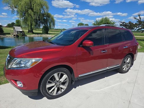 Used 2014 Nissan Pathfinder Platinum w/ Platinum Premium Package AWD/4WD image 1