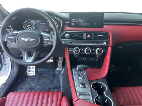Used 2023 Genesis G70 2.0T w/ Sport Prestige Package RWD image 10