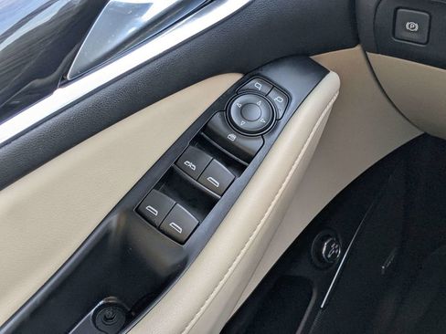 Used 2020 Buick Enclave Essence w/ Sound and Sites Package FWD image 22